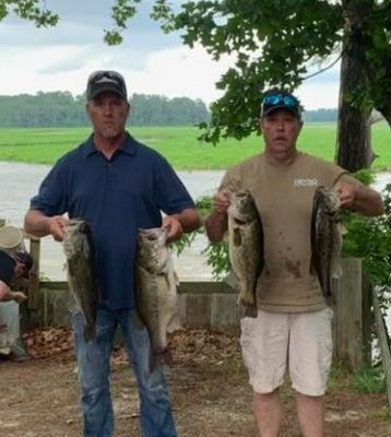 Read more about the article Tournament Results James River, VA May 11, 2019 Ray Hogge & Donnie Daniel Slay Em! 26.75 lbs For the Win & $2,559.00! Bud Mason & Charles Crowder Weigh in a 9.28 Pounder to Take the BF!