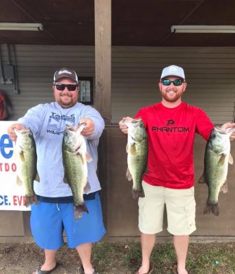 Read more about the article Tournament Results Wateree Open June 1, 2019 Michael Richardson & Shane Cantley Widen Their Point Lead! 1st Place 20.54 lbs! Next Wateree Open June 8!